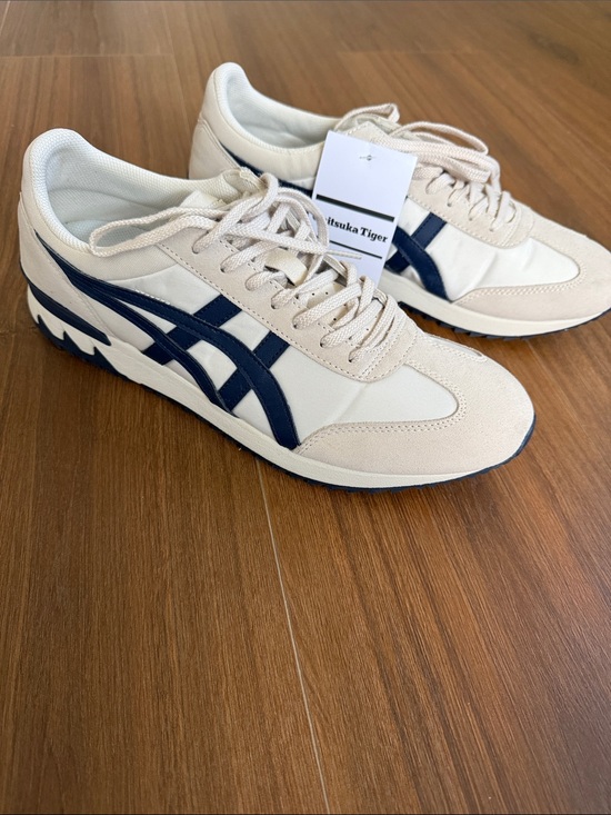 Onitsuka Tiger by Asics Other - Onitsuka Tiger by Asics Men’s Cream & Navy Retro Sneaker